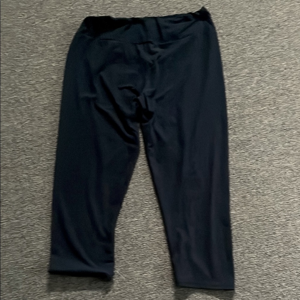 Black Capris